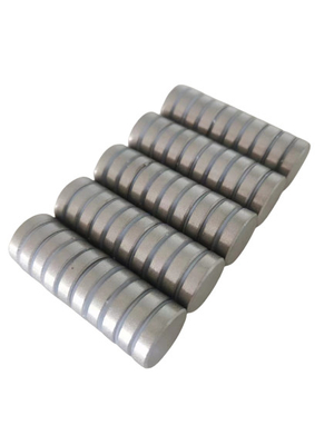 কেনা উজ্জ্বল সিলভার N52 Neodymium ডিস্ক চুম্বক D50X15 শক্তিশালী Sintered NdFeB চুম্বক online manufacture