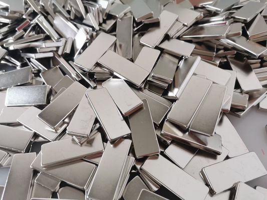 কেনা পাতলা ছোট Neodymium বিরল আর্থ বার চুম্বক উচ্চ ক্ষমতা মরিচা - প্রমাণ কাস্টমাইজড আকার online manufacture